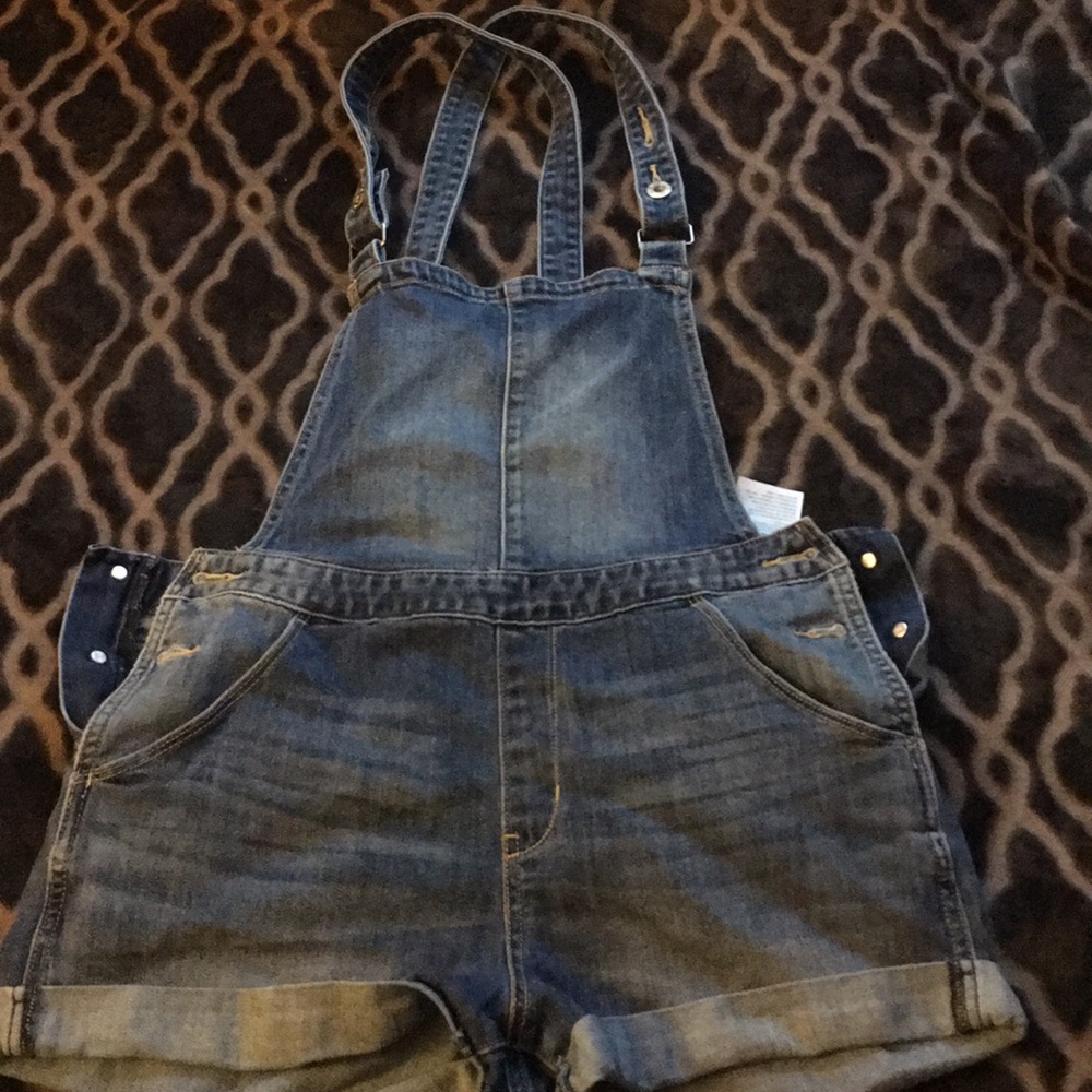 Levis overall shorts